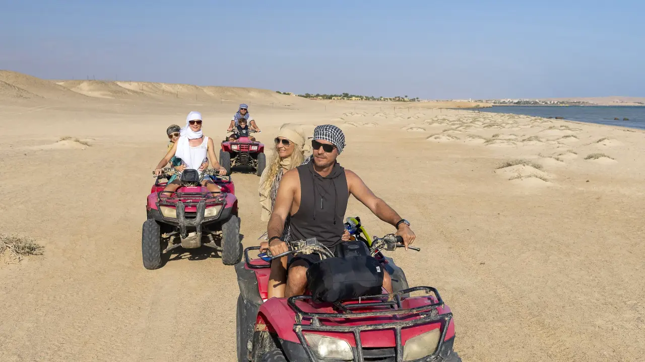 الفندق ثري كورنرز فيروز بلازا بيتش - مرسى علم